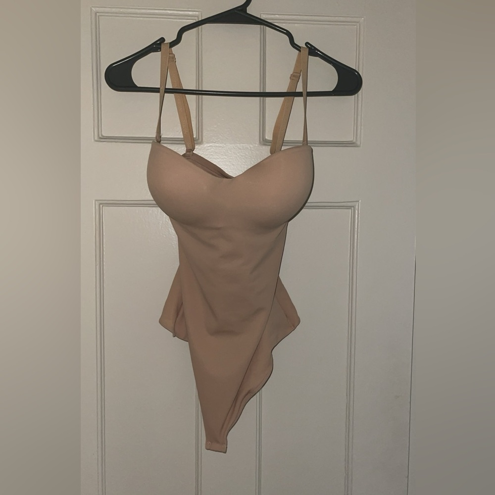 Wolford shaping body.